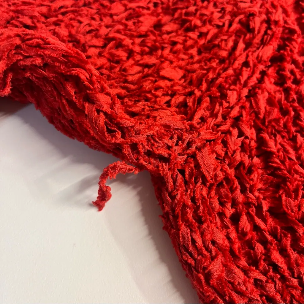 Imperfect y2k 100% silk top large crochet style crinkle red baddie going out top - Image 10