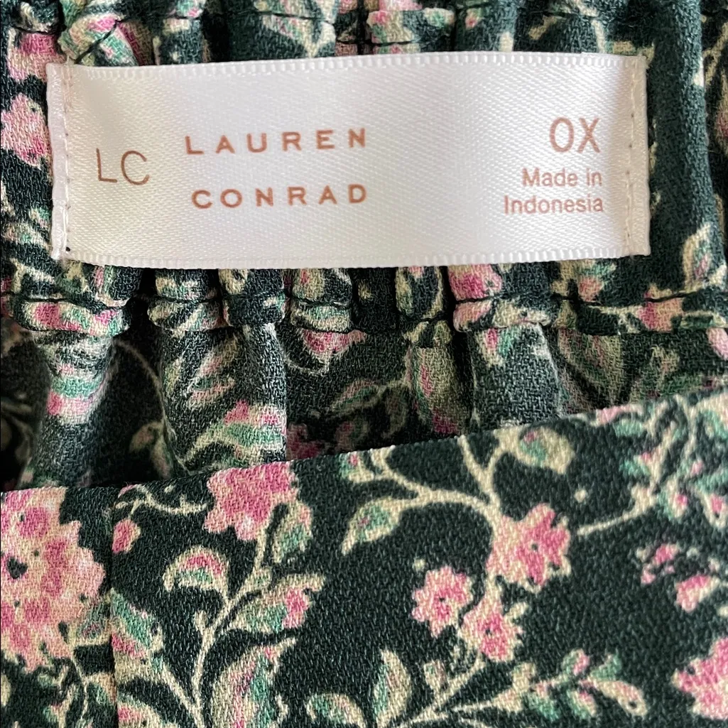 LC Lauren Conrad Green and Pink Floral A-Line Skirt - Image 4