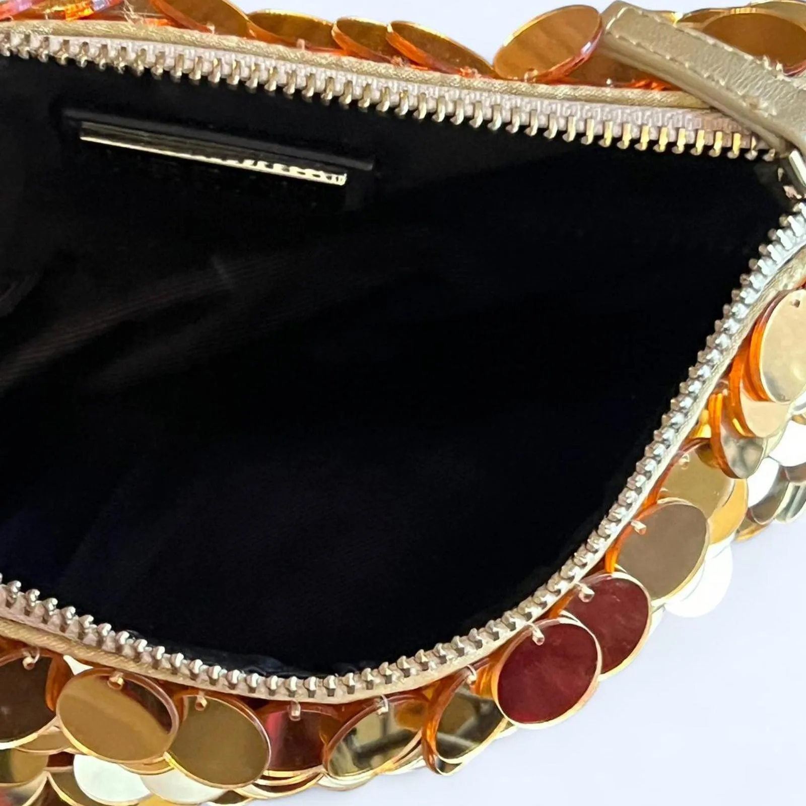 Vintage Y2K Urban Expressions Gold sequin clutch bag - Image 7