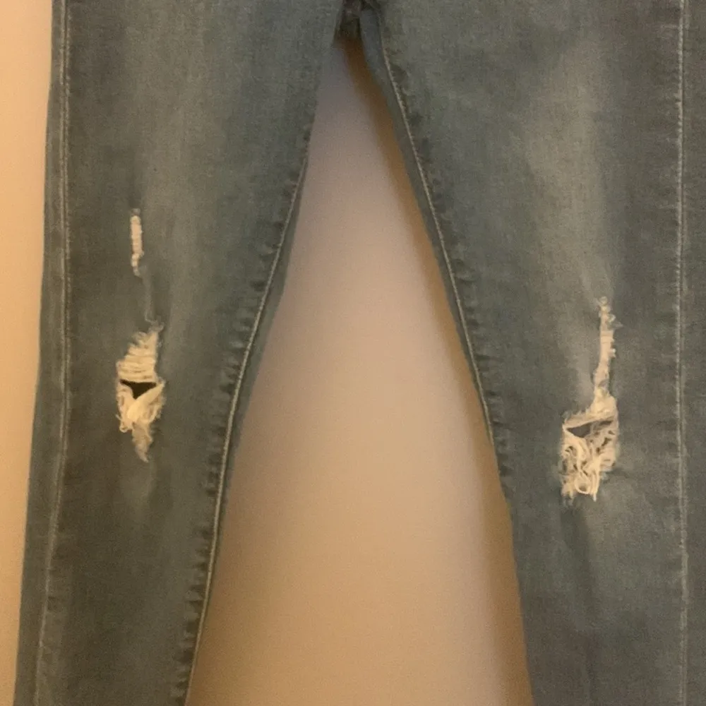 Jeans Wedgie Skinny Distressed Ripped High Waisted 24 - Image 3