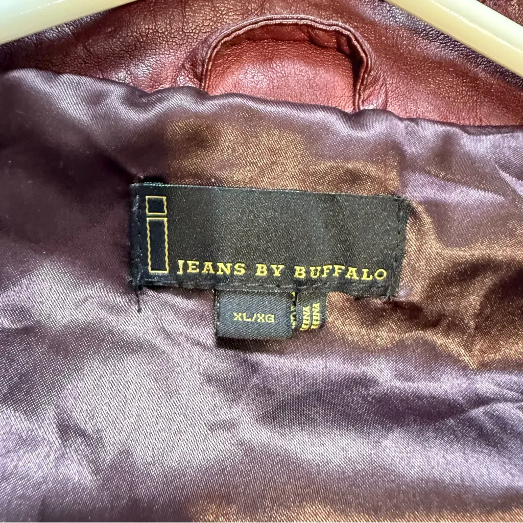 Burgundy Faux Leather Biker Vest iJeans by Buffalo XL – Chic & Edgy Red - Image 10