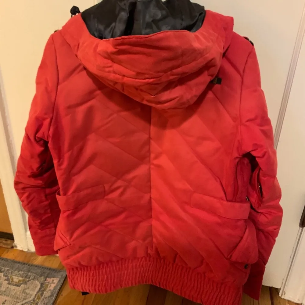 Burton Dry Ride Red Snowboard/Ski Jacket Small - Image 7
