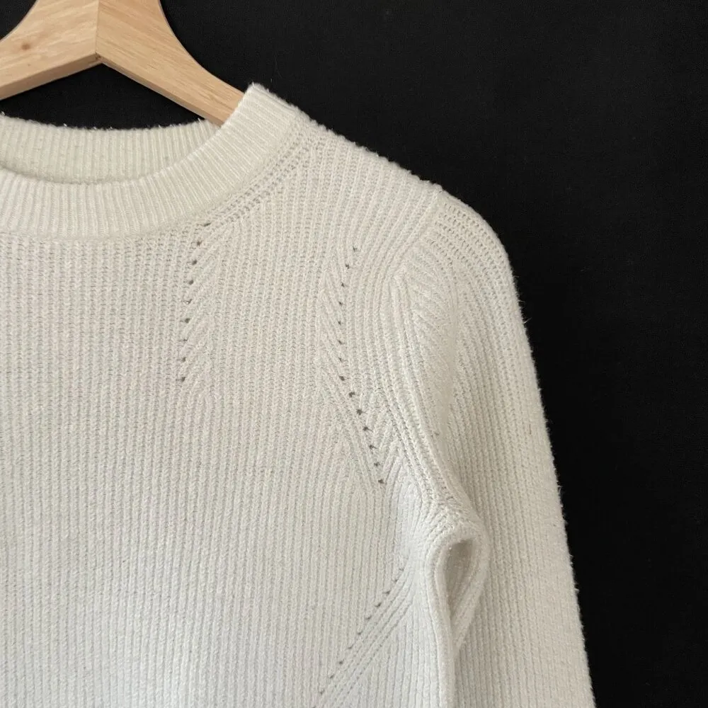 Banana Republic white women's size XS knit crewneck sweater cotton comfortable - Image 2