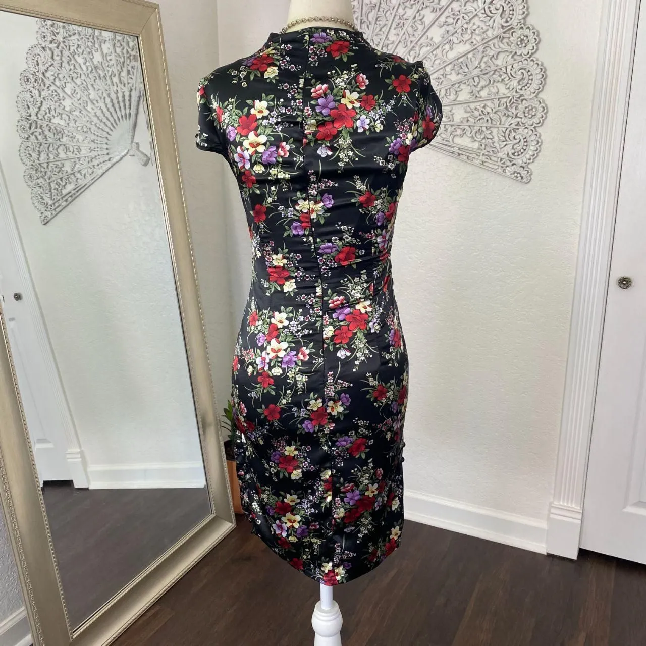 Vintage Colorful Floral Black Shinty Satin Cheongsam Bodycon Midi Dress S - Image 4