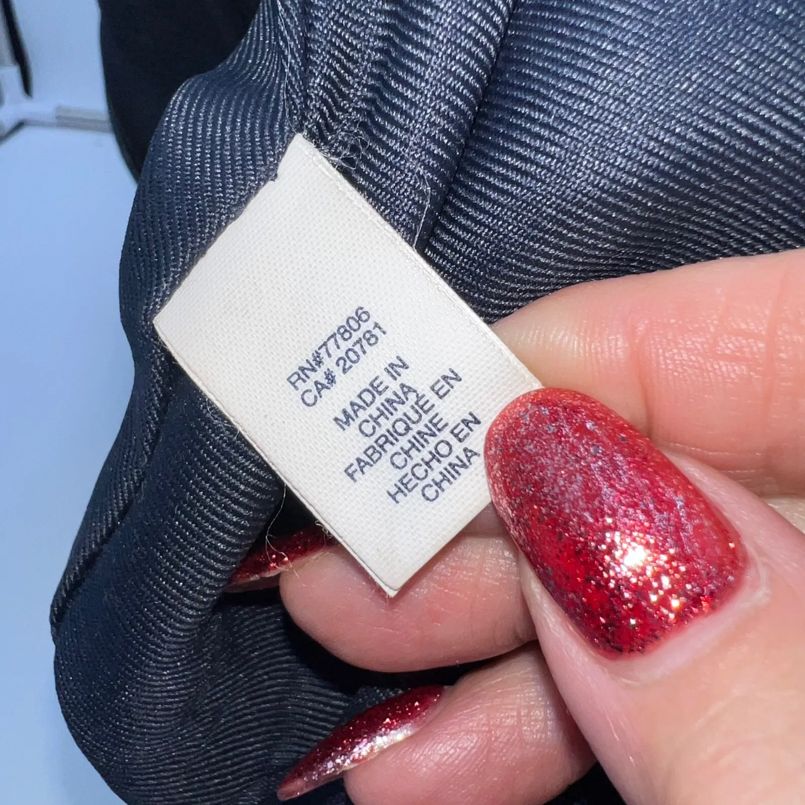 Tommy Hilfiger Black Leather Satchel Purse Shoulder Bag Tassel Gold Hardware - Image 10