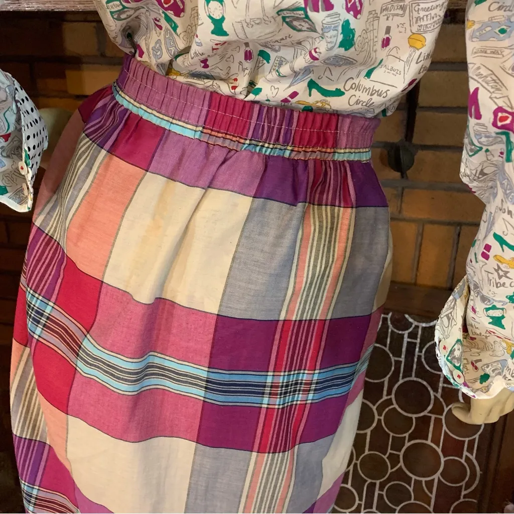 VINTAGE 1980'S ECCOTOO PINK, BEIGE & BLUE PLAID COTTON MIDI SKIRT (36/1X) Pink - Image 8