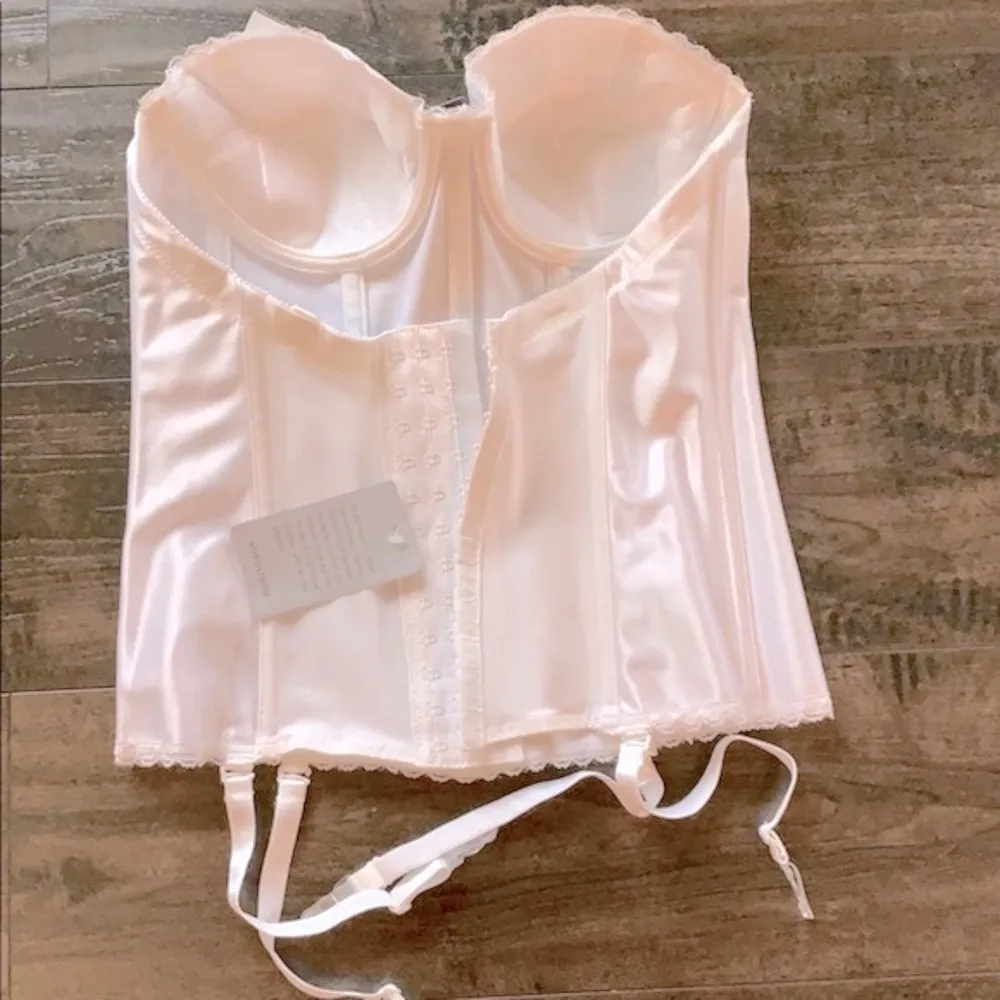 NWT Strapless Long Line Bra White Size undefined - Image 2