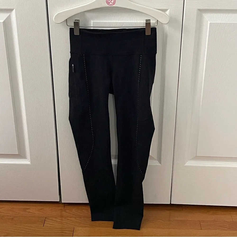 Lululemon Extra Mile Crop (Reflective 23") - Image 2