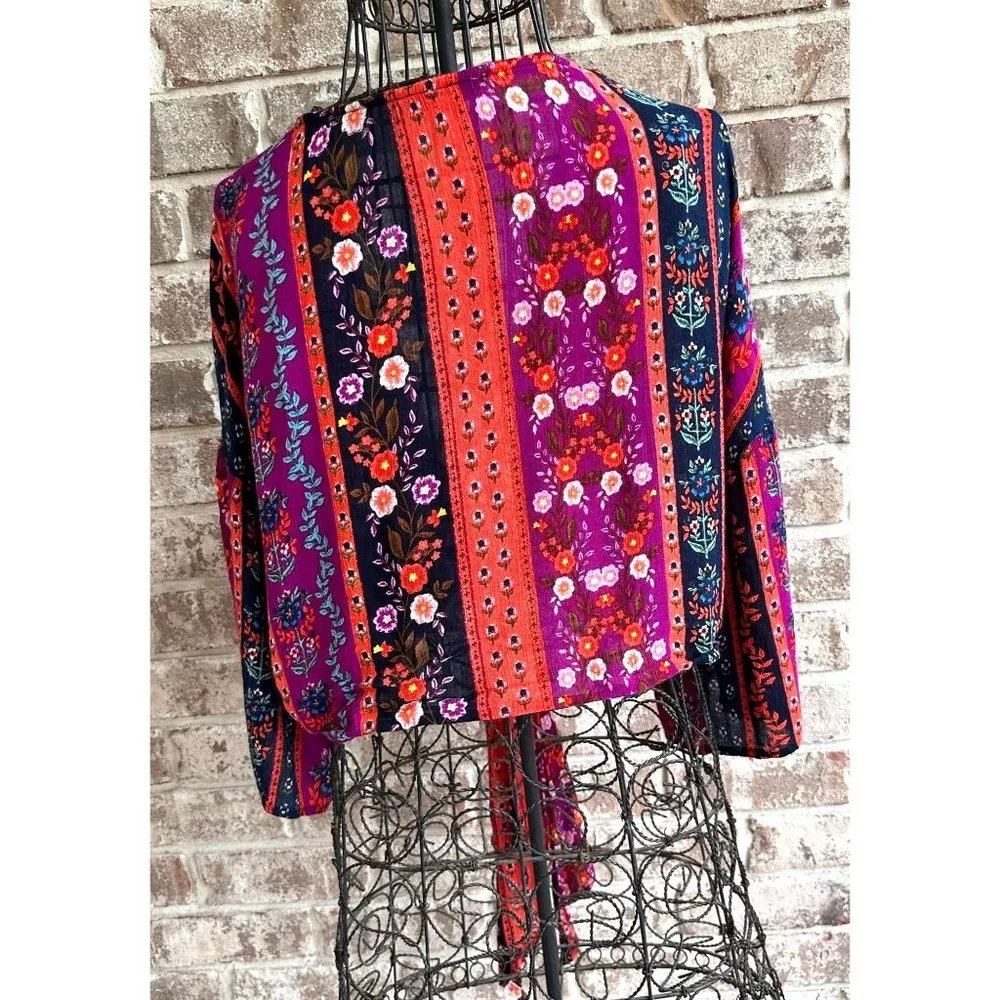 Patrons Of Peace Cropped Kimono Top Small  FLoral Front Ties Flare Sleev… - Image 8