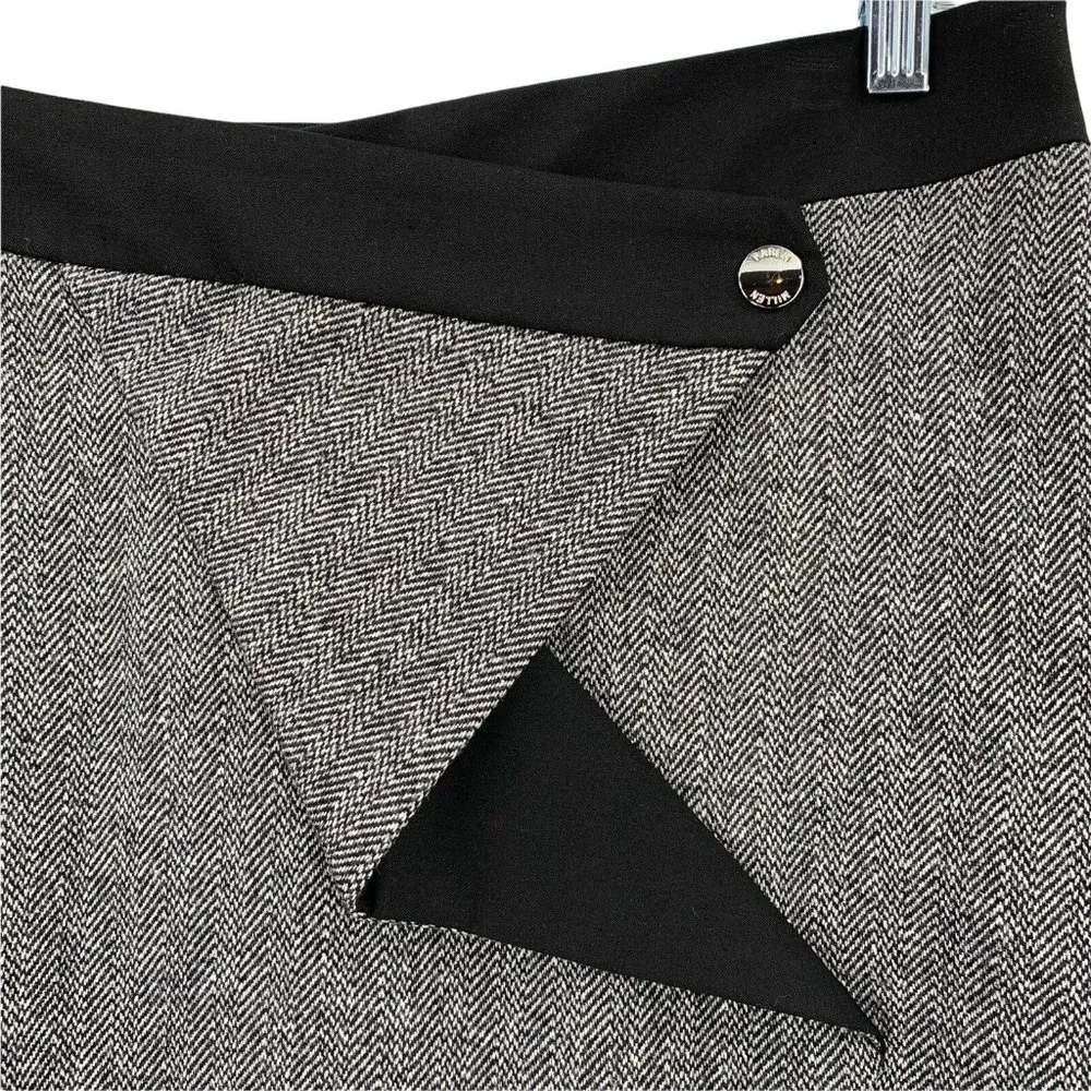 Karen Millen Black and White Wool Tweed Origami Front Pencil Skirt Size 6 - Image 2