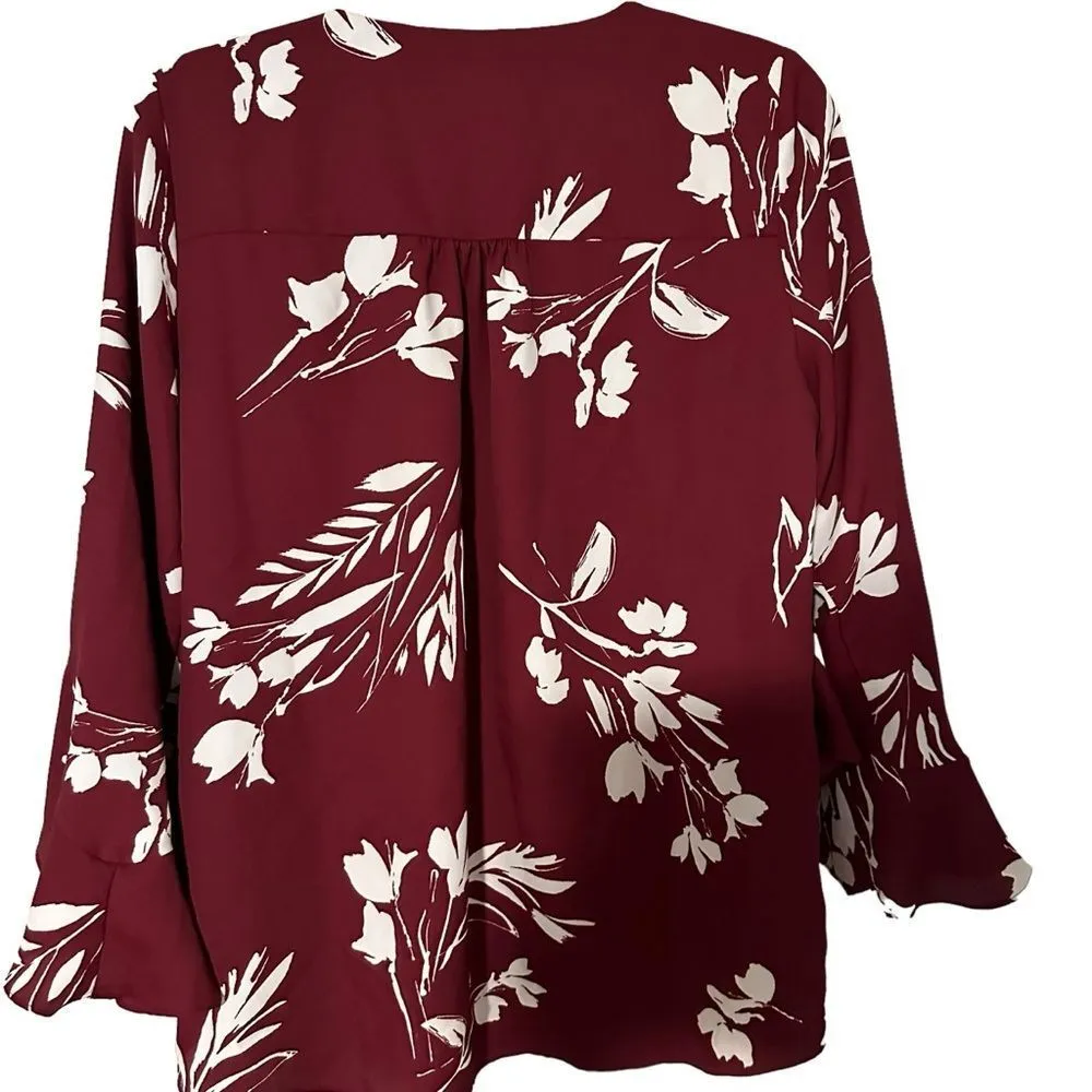 VINCE CAMUTO Women' Maroon ‎ Ruffled Pleated Floral Flutter Sleeve V Neck Blouse - Image 2