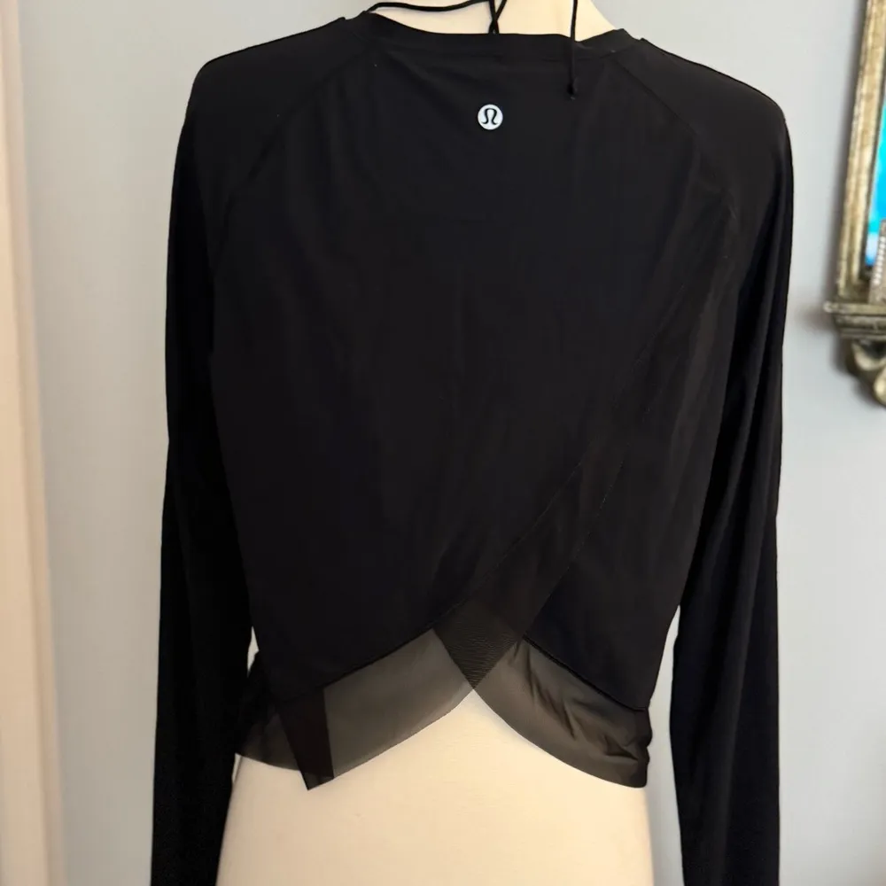 Lululemon RARE Quick Pace Black Long Sleeve Top - Image 2