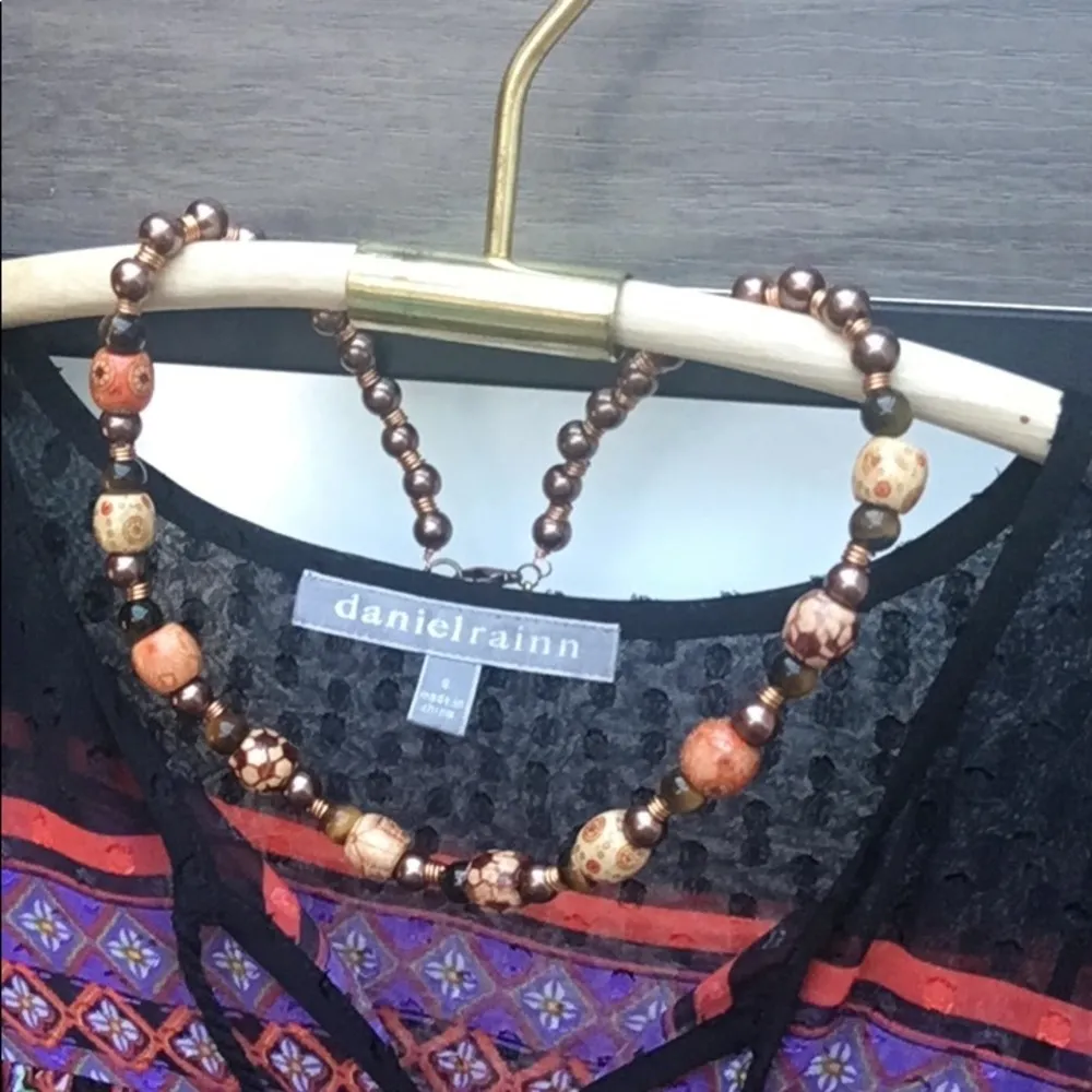 New Hand Crafted Artisan Tiger Eye and Wood Bead Necklace and Earrings Set Brown - Image 5