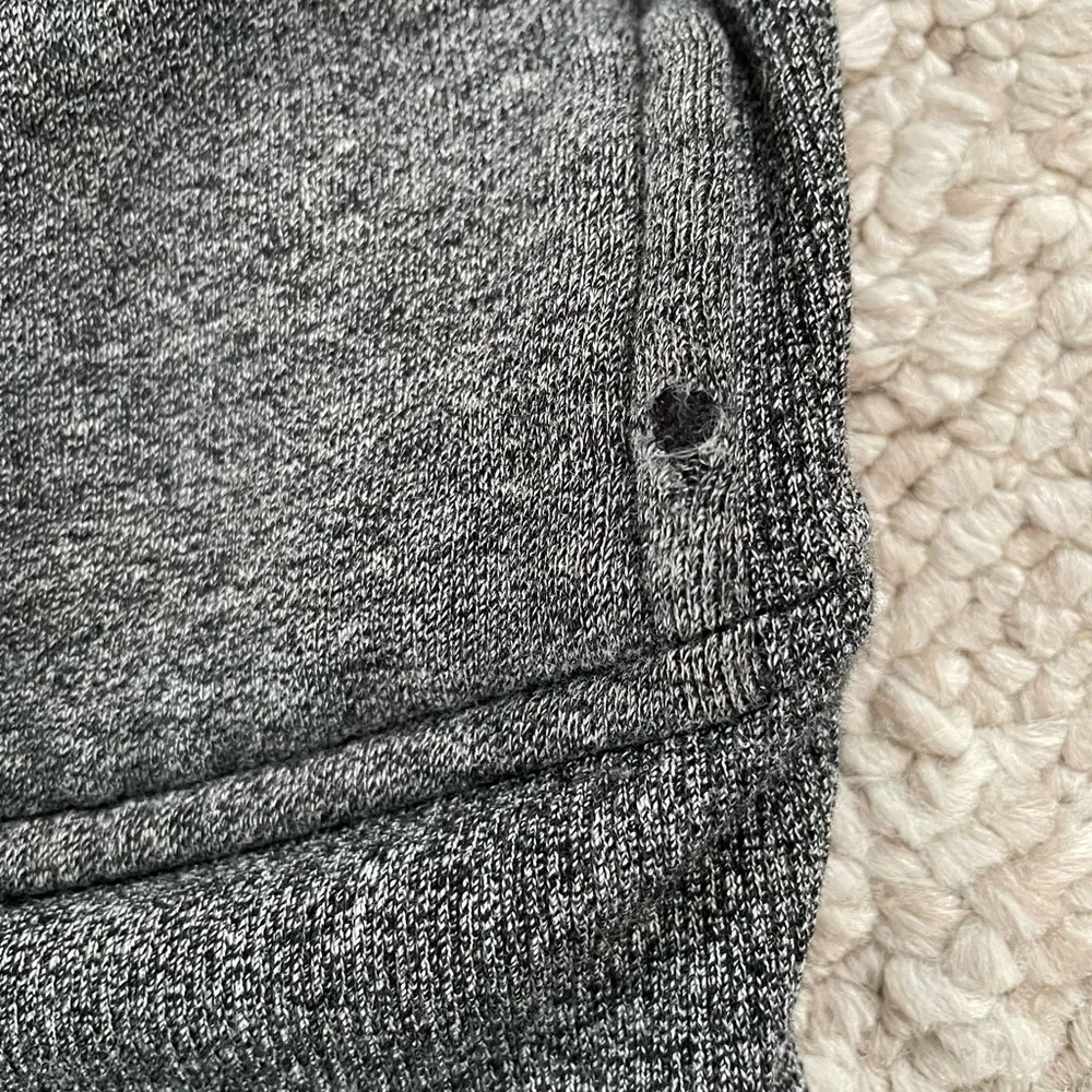 Lululemon SCUBA FULL-ZIP HOODIE IN HEATHERED SPECKLED BLACK, size 6 - Image 4