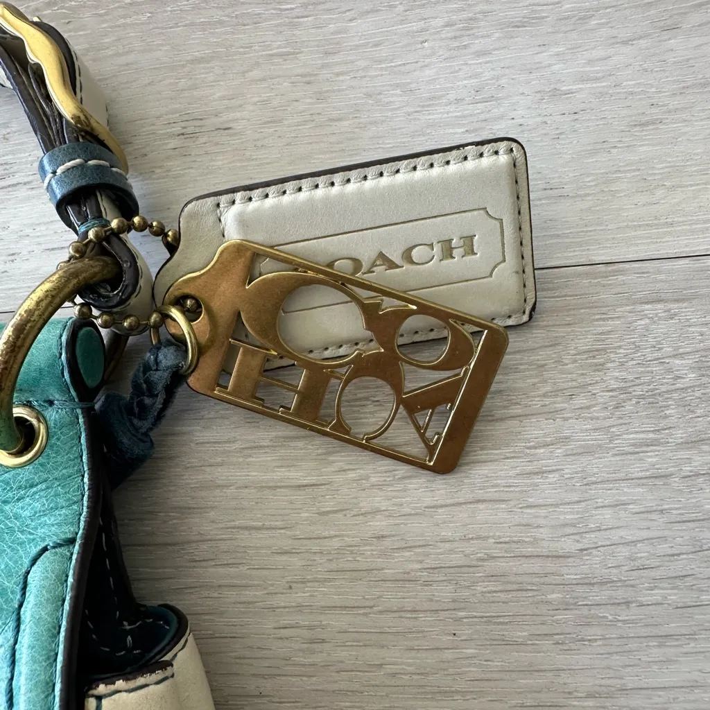 Coach Willis Legacy Colorblock Aqua/White 70th Anniversary Crossbody EUC - Image 2