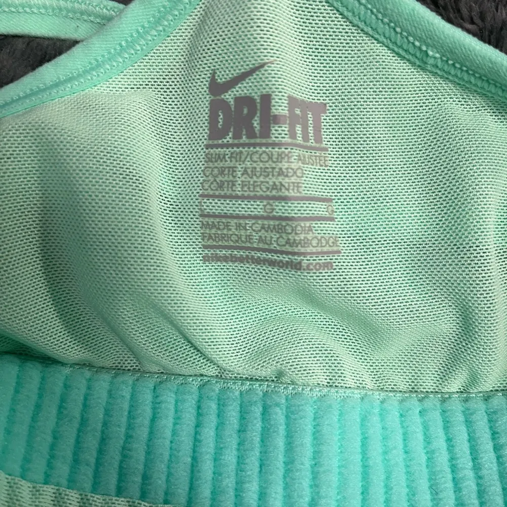 Nike Indy Training Dri-Fit Tank Top - L - Image 6