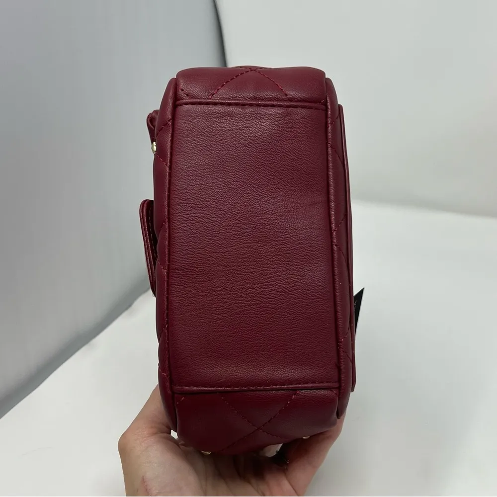 BADGLEY MISCHKA. NWT MSRP $129
Faux Pearl-Embellished Quilted Crossbody Bag - Image 6