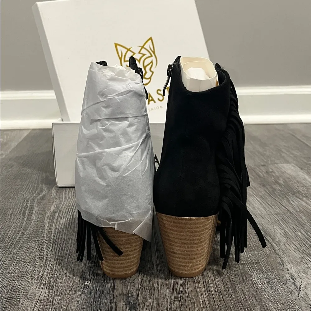 Beast Fashion NIB Suede Fringe Point Toe Ankle Boots 7.5 Black - Image 5