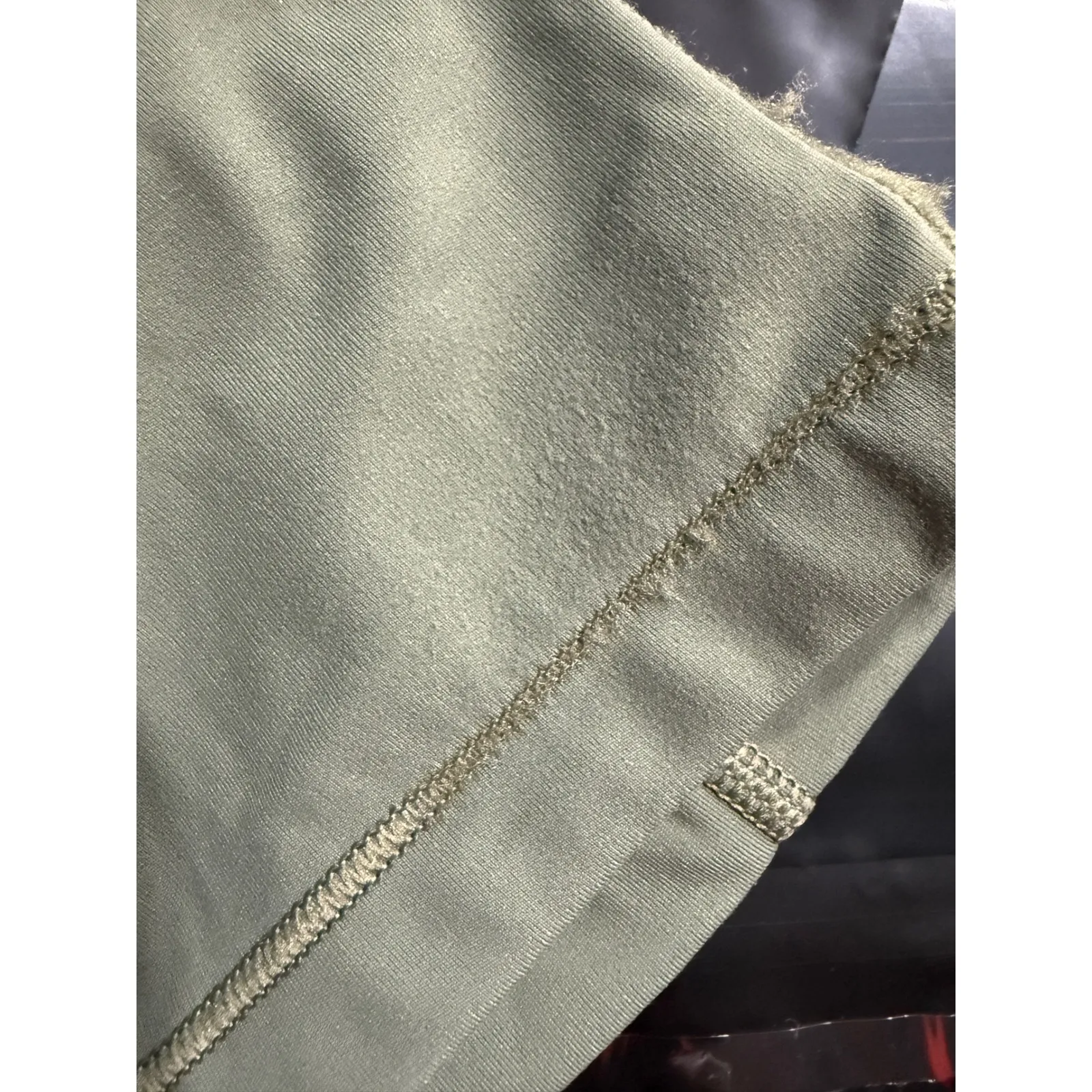 Athleta Ultimate Stash Pocket 7 Inch Shorts Olive Green Womens Size M Athletic - Image 5