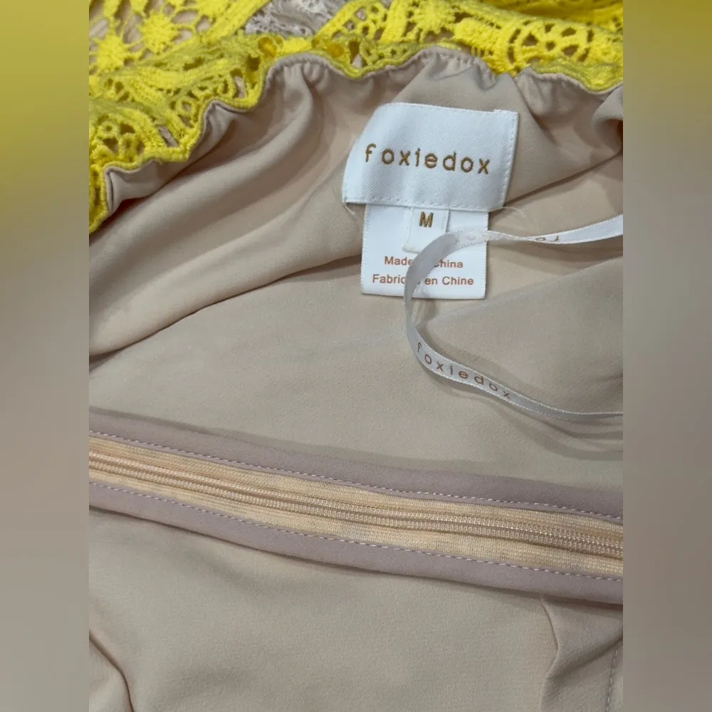 Foxiedox Charming Yellow Lace woman’s Dress 👗💛 - Image 8