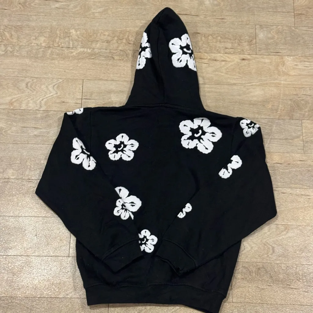 FWRD Denim New York KIDS Sweatshirt Hoodie Black Floral Puff Print Size 8/10 - Image 4