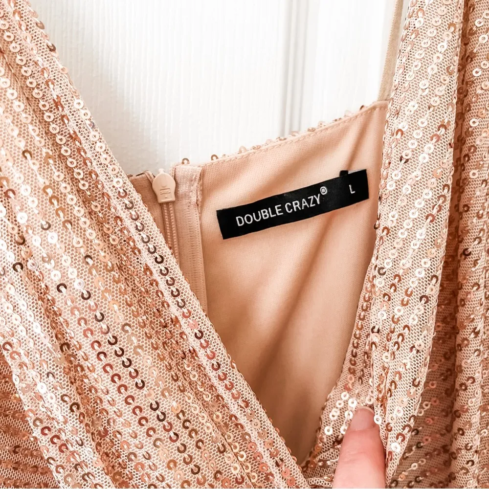 Elegant Sequin Dress in Gold Size L - Image 5