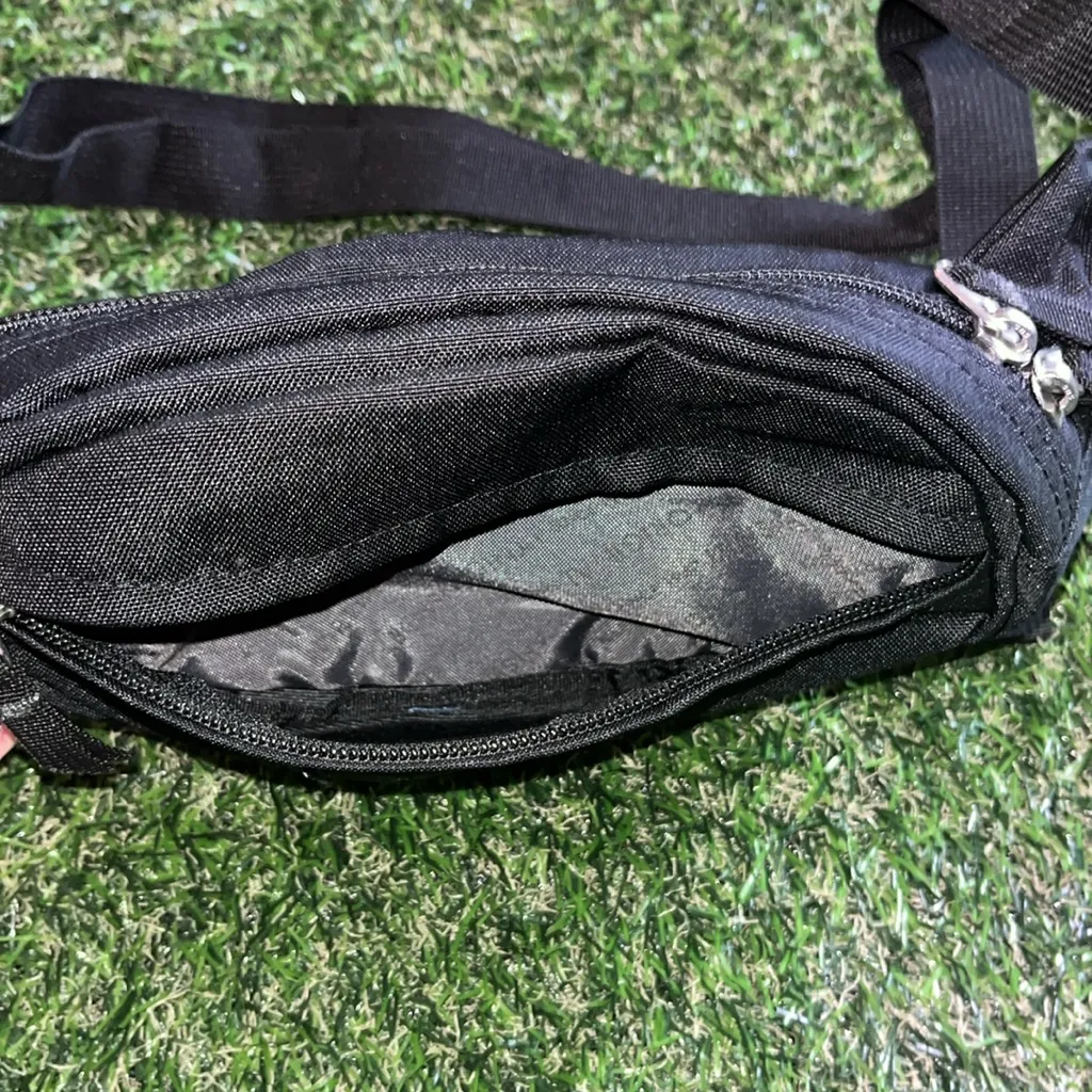 Jansport Black Fanny Hip Pack Bag - Image 3