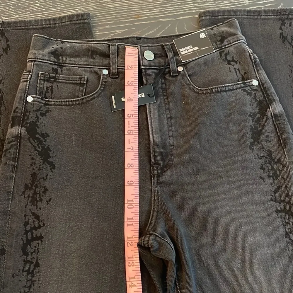 EXPRESS Super High Waisted Black Tonal Snakeskin Print Slim Ankle Jeans … - Image 12