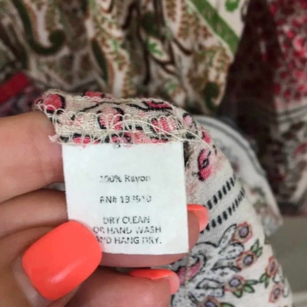 Show Me Your MuMu Paisley Floral Catalina Cup Pink/Green Tunic - Image 5