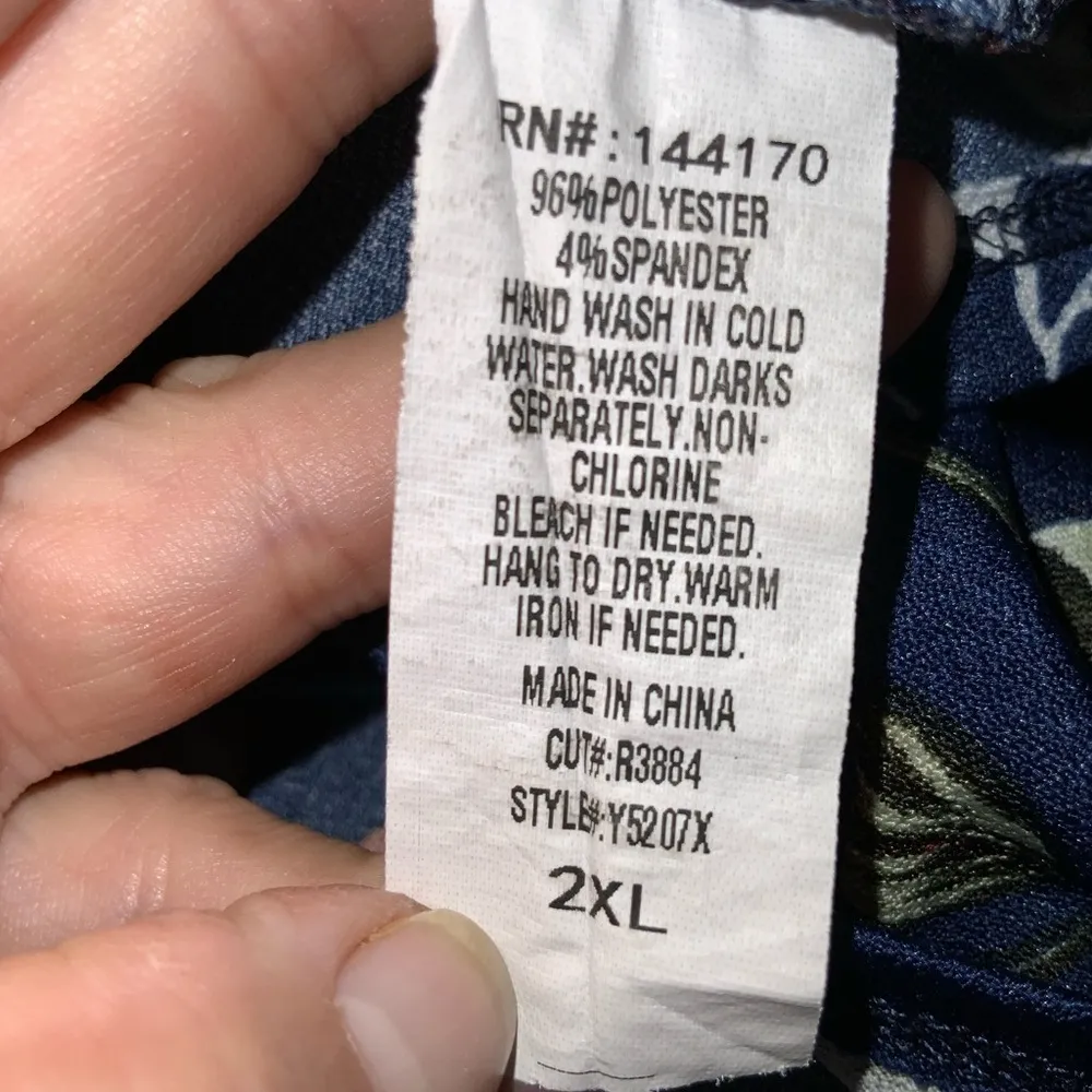 Mauve Blue Floral Sleeveless Stretch Knit Crochet Front Flowy Blouse 2X - Image 9