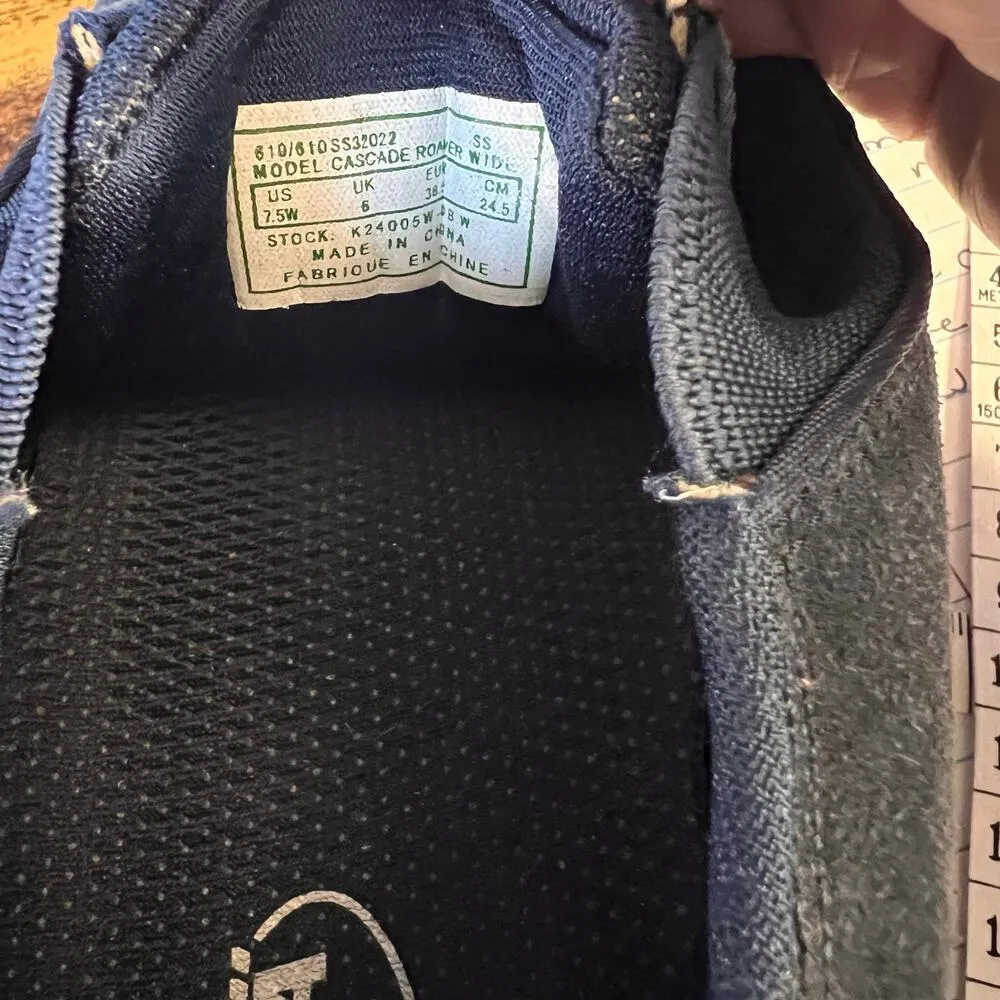 Ryka Women's Slip on Shoes. Cascade Roamer Low Cut Blue Suede.  Size 7.5 Wide - Image 3