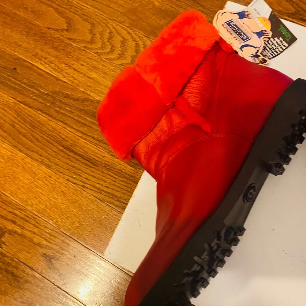 Vibrant Red Boots with Plush Lining Size 11.5 - Image 8