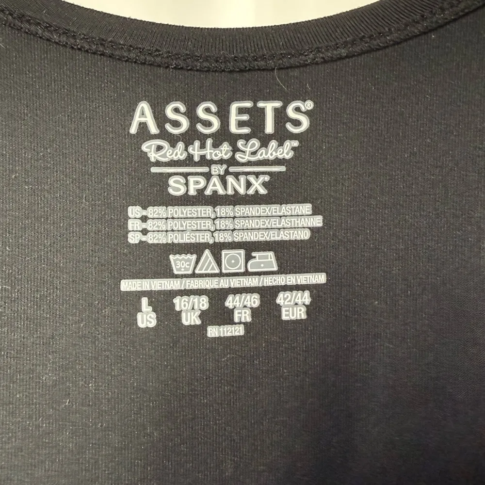 Assets by Spanx Shaping Tank Slip in‎ Black Size Large - Image 3