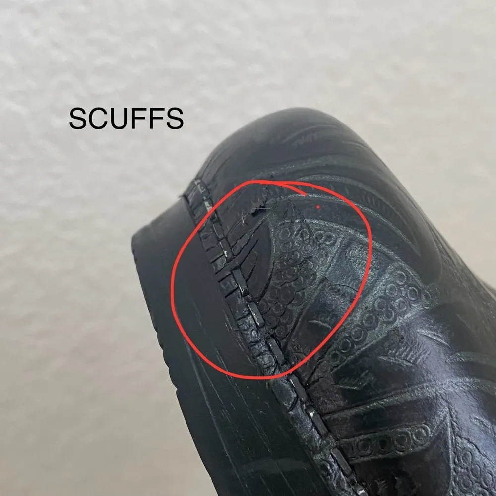 906020202 Professional Clog Black Tooled Leather Clogs Size 39 8.5-9US - Image 14