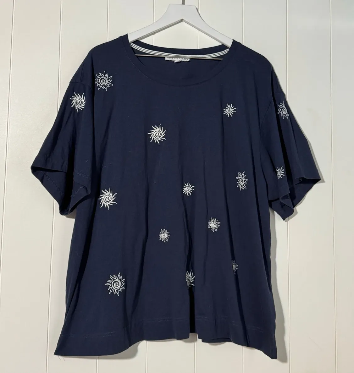 Jane + Delaney · Embroidered Sun Tee · Cotton · Oversized · Navy · Plus Size 3X - Image 1