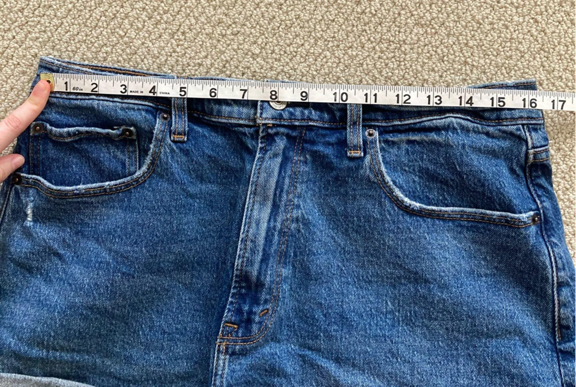 Abercrombie & Fitch The Mom Short High Rise Curve Love Cuffed Jean Size 14 VEUC - Image 4