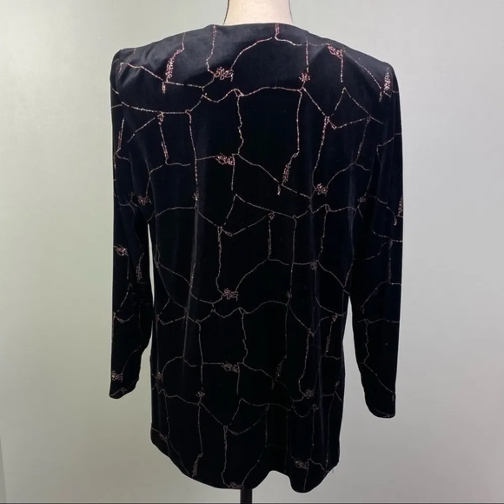 R & M RICHARDS black velvet jacket w/glitter lines and tiny bows in glitter. EUC - Image 6