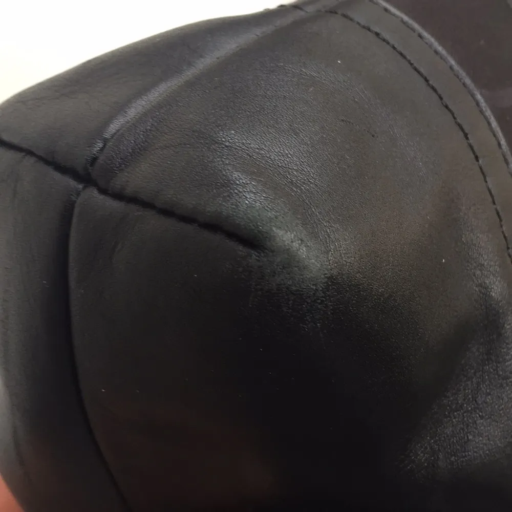 EUC Coach Signature C Purse - Image 6