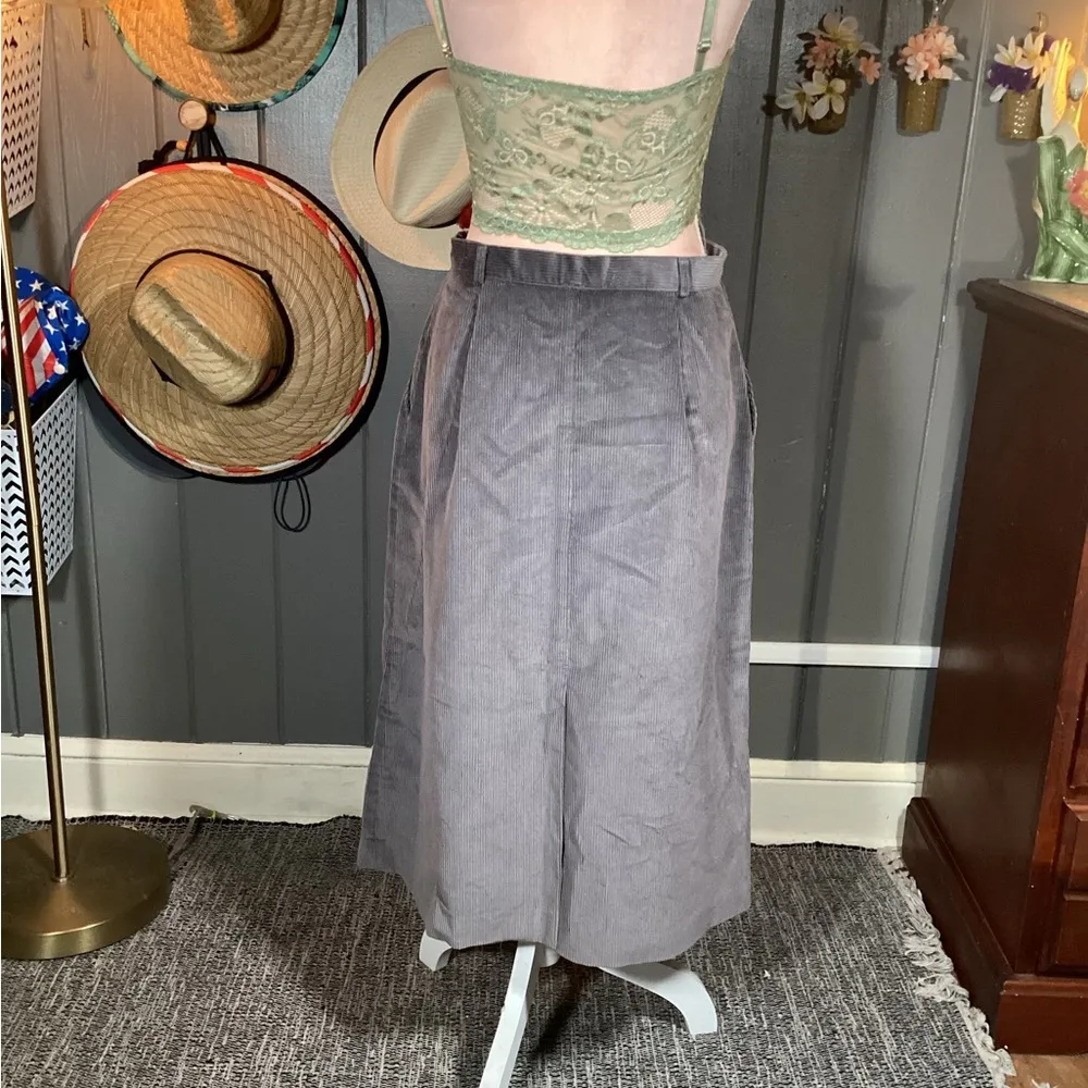 Vintage Gray Corduroy Midi A - Image 4