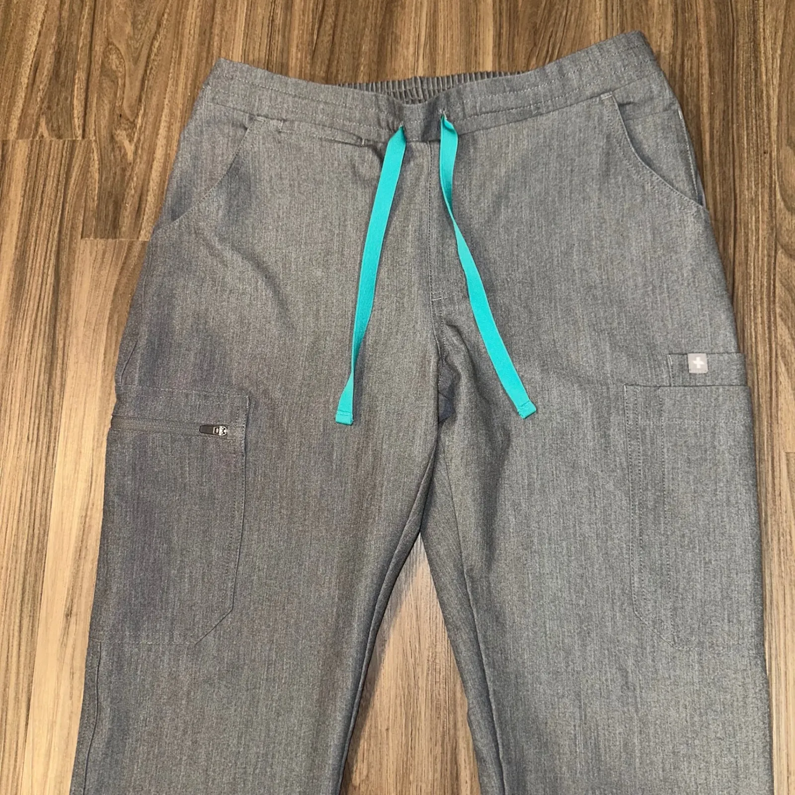 FIGS Technical Collection Gray Scrub Pants‎ Teal Drawstring XS/T - Image 2