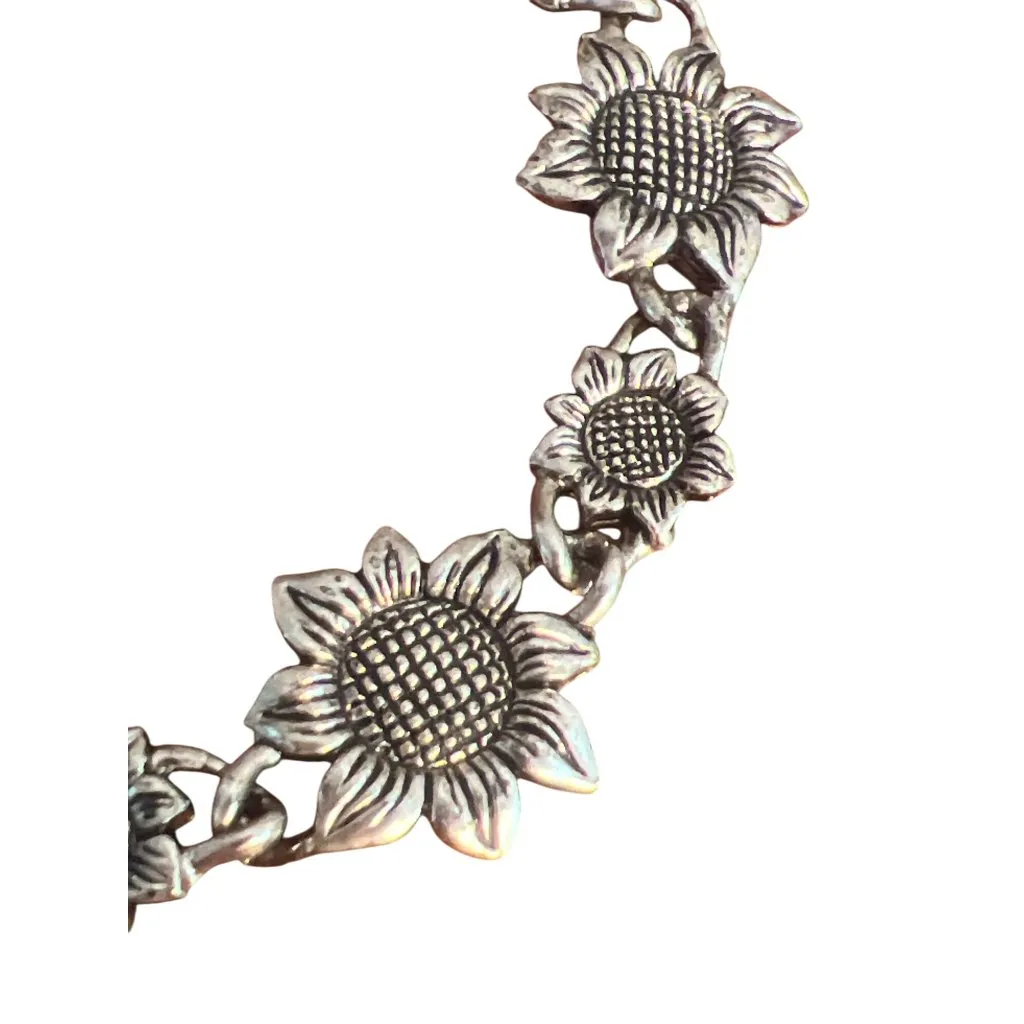 Silver Tone Sunflower Flower Link Bracelet Fold Over Clasp Textured Estate 7" - Image 2