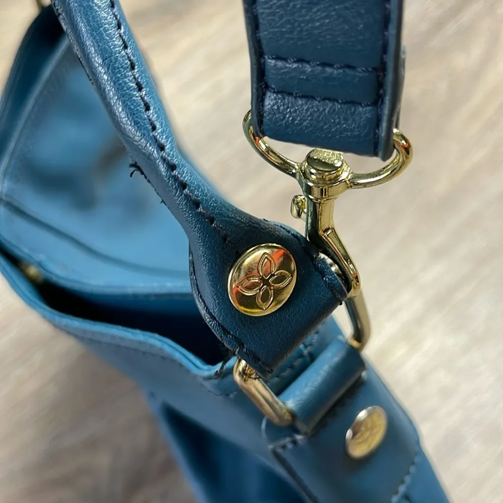 Relic  Shoulder Bag - Image 4