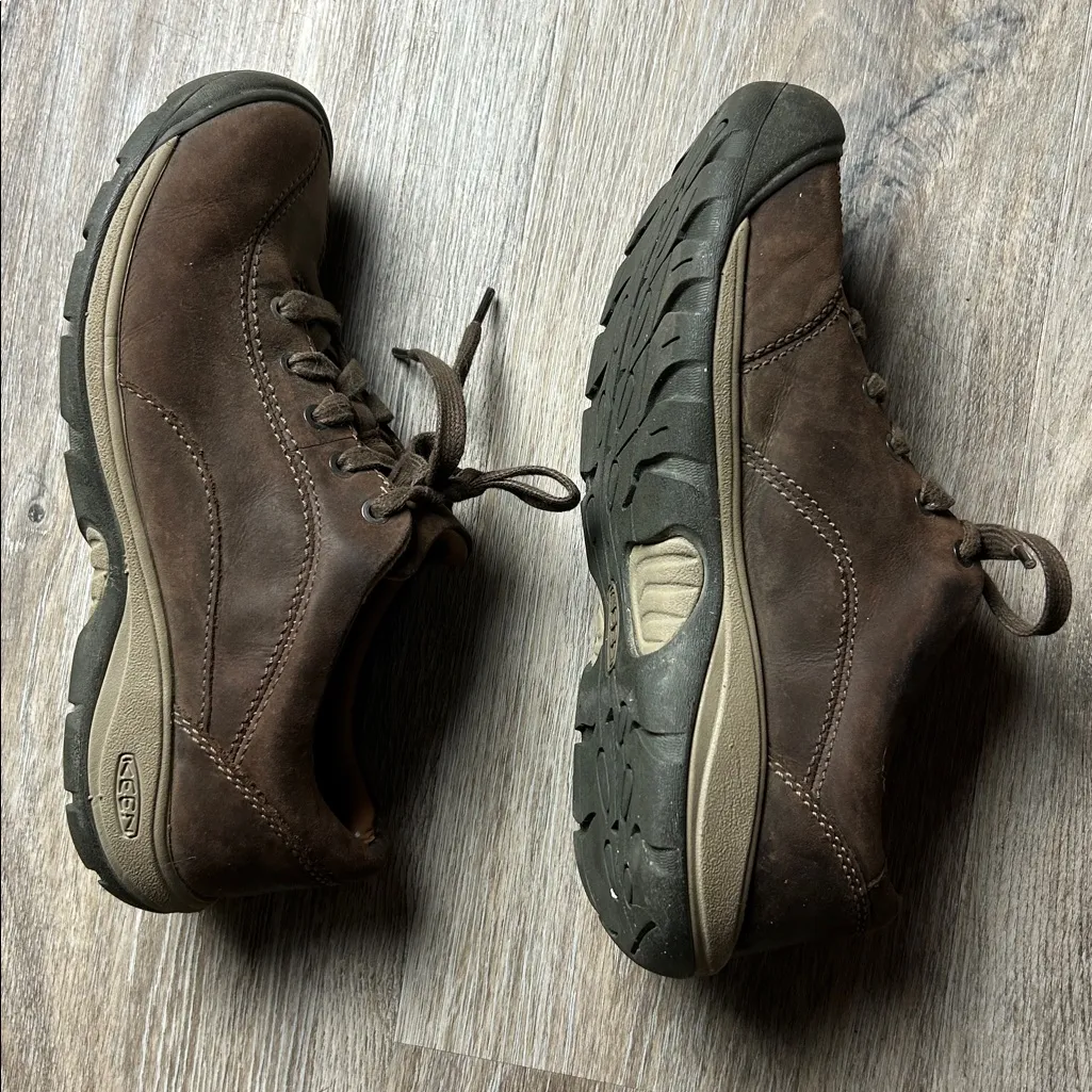 KEEN Presidio II Leather Walking Shoes 
Women’s Size 8 - Image 9