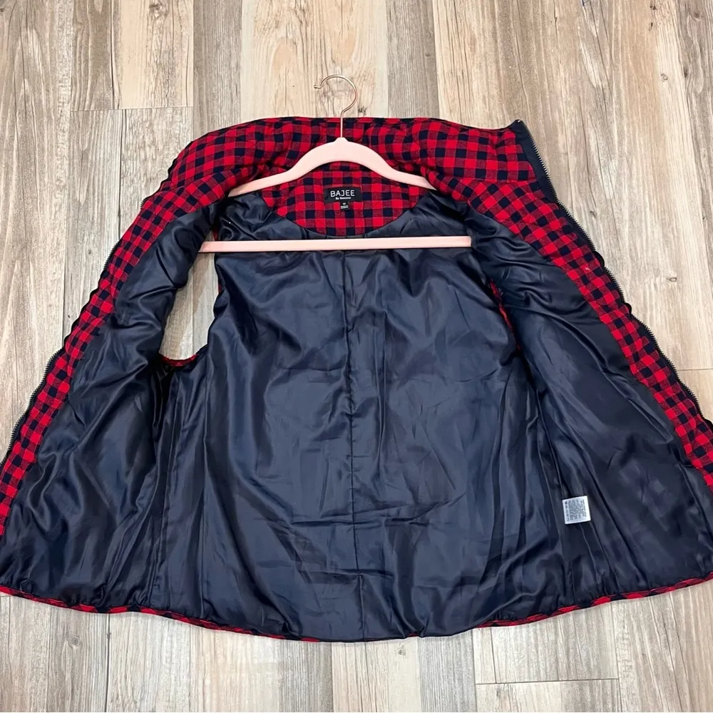 Bajee by Becool Red navy blue buffalo Quilted Vest Size small - Image 7