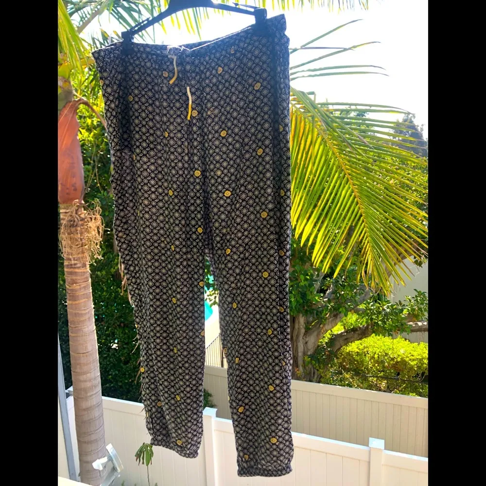 relax Morroccan print pants sz M - Image 6