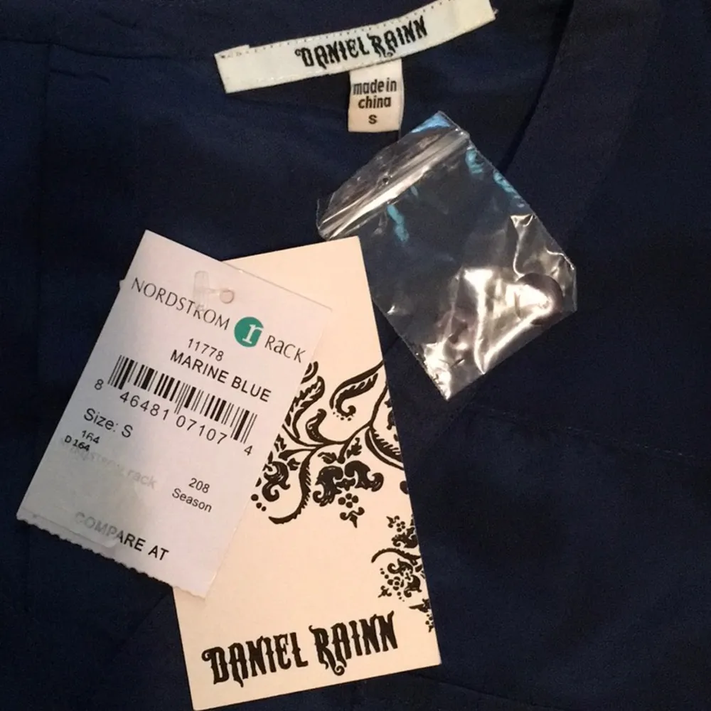 Daniel Rainn Navy Sheer Top Small NEW!!! - Image 5