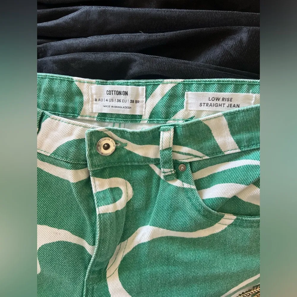 Cotton On Low Rise Green and White Swirl Straight Jeans sz4 - Image 10