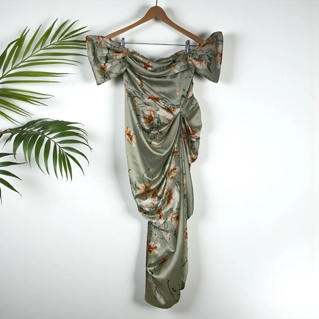 PrettyLittleThing Sage Green Floral Print Satin Draped Bardot Midi Dress - Image 5
