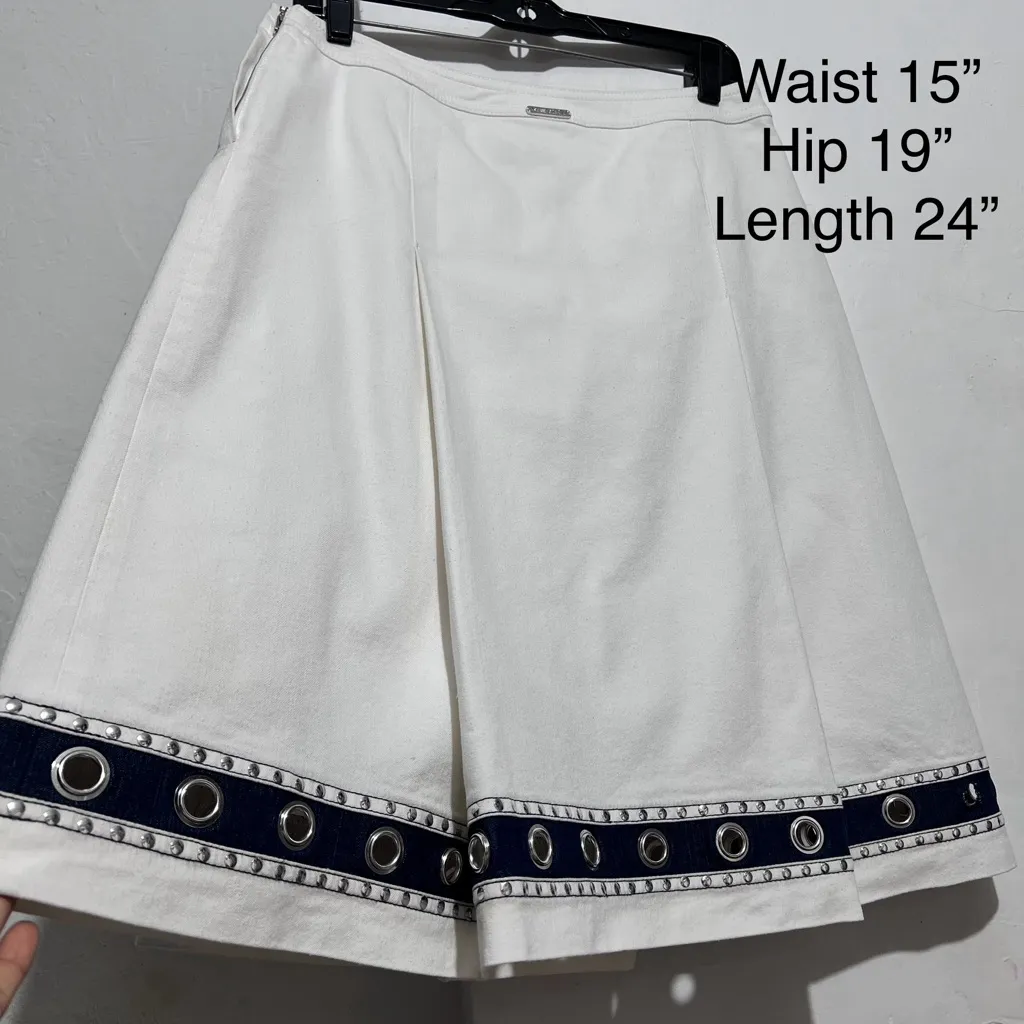 St. John Sport Grommet Heavyweight Cotton Tennis Skirt

: Box TOY01: - Image 9