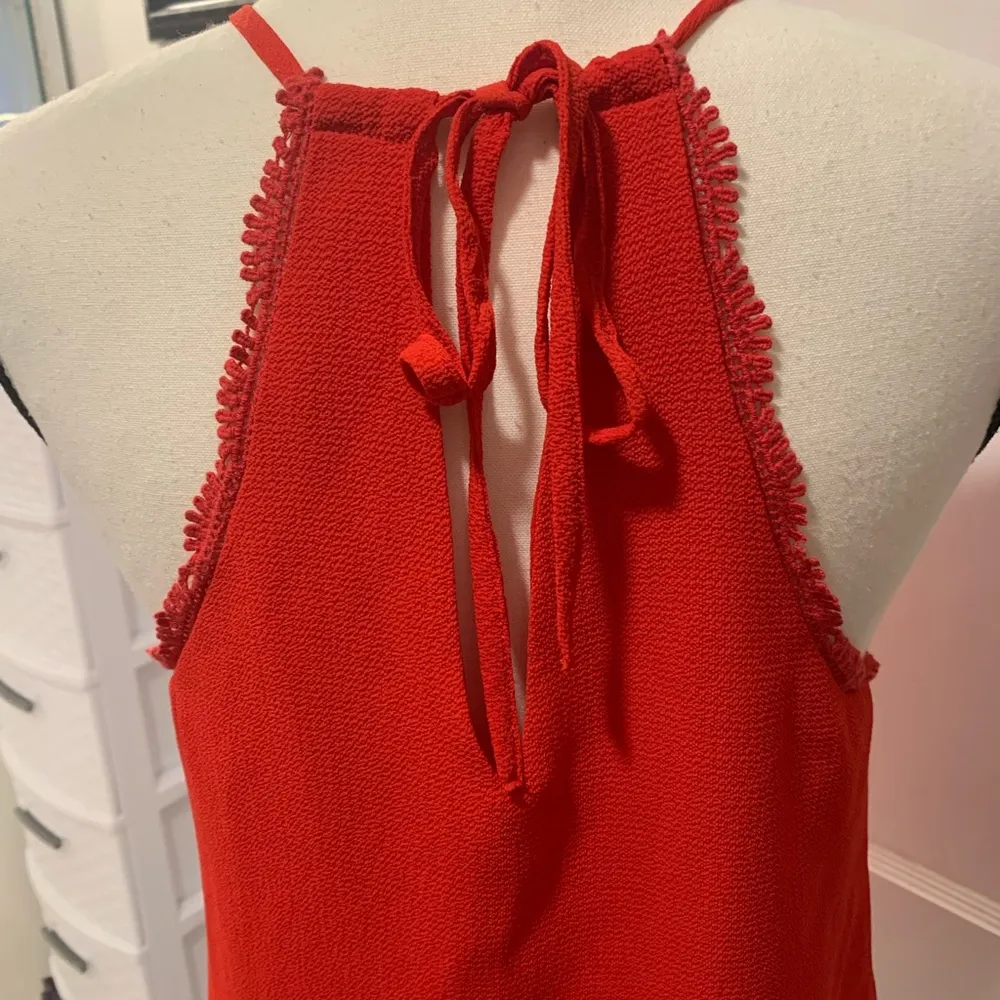 Design Lab  | key hole top - Image 3